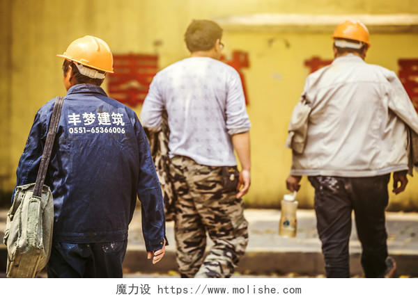 劳动节建筑工人忙碌工作背景图片